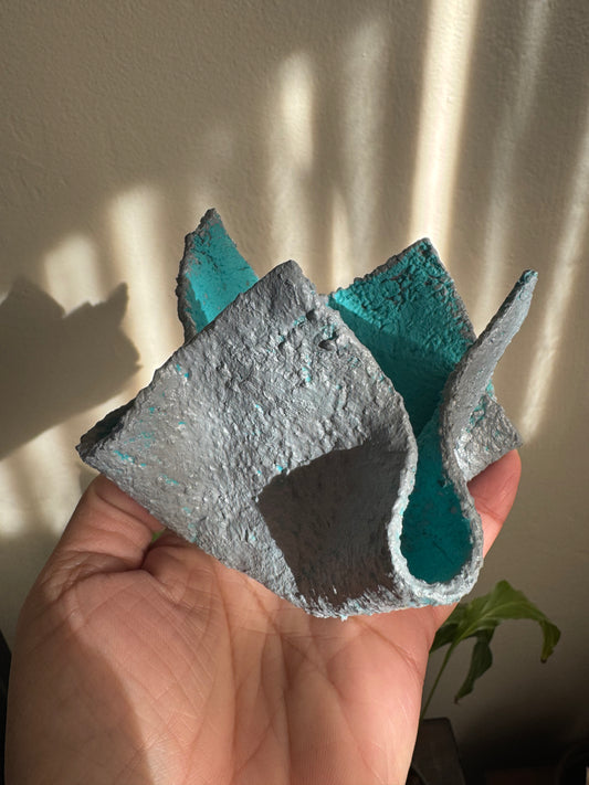 Lightweight Cement Plant Pot